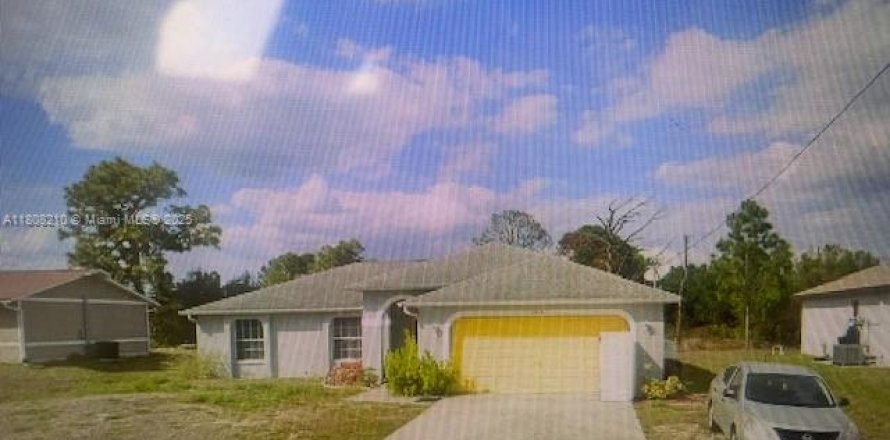 Villa ou maison à Lehigh Acres, Floride 3 chambres, 169.64 m2 № 1748542