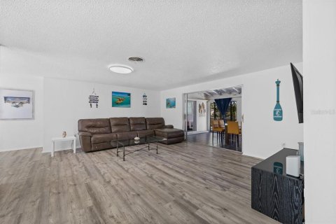 Villa ou maison à vendre à Englewood, Floride: 4 chambres, 189.33 m2 № 1901178 - photo 5
