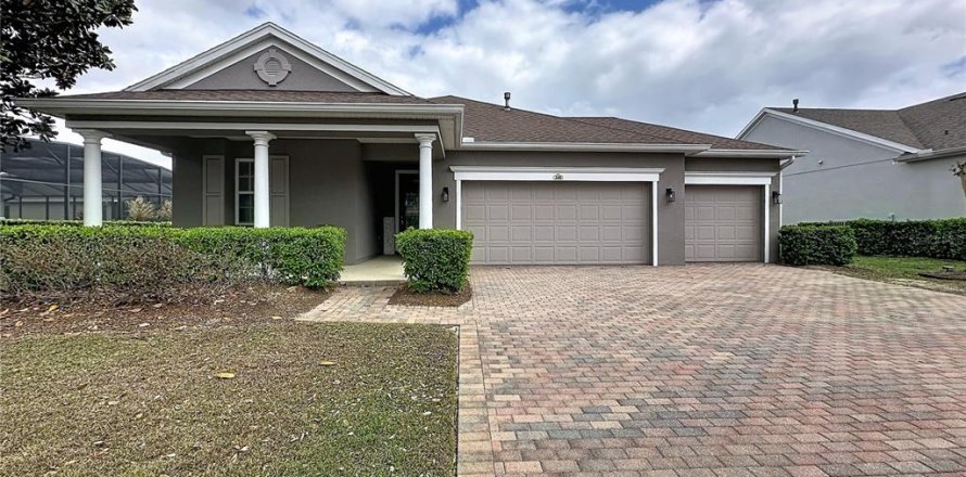 House in Groveland, Florida 2 bedrooms, 176.51 sq.m. № 2167600