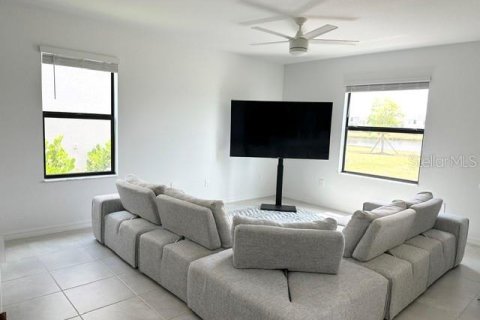 Casa en alquiler en Sarasota, Florida, 4 dormitorios, 173.82 m2 № 1915308 - foto 3