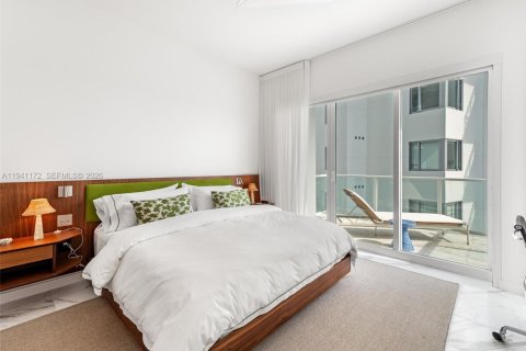 Condo in Miami Beach, Florida, 2 bedrooms  № 1999077 - photo 10