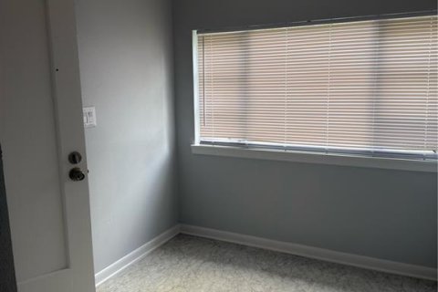 Immobilier commercial à vendre à DeLand, Floride: 4 chambres, 187.29 m2 № 2390879 - photo 26