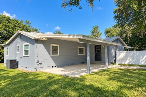 Immobilier commercial à vendre à DeLand, Floride: 4 chambres, 187.29 m2 № 2390879 - photo 5