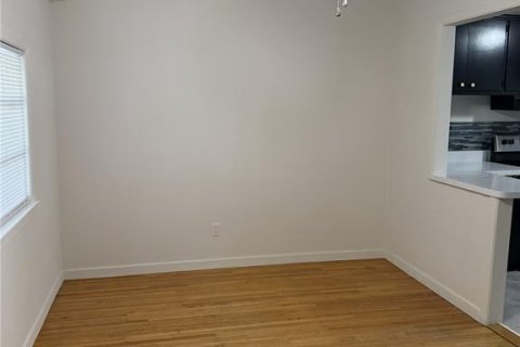 Immobilier commercial à vendre à DeLand, Floride: 4 chambres, 187.29 m2 № 2390879 - photo 12