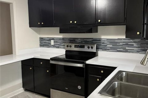 Immobilier commercial à vendre à DeLand, Floride: 4 chambres, 187.29 m2 № 2390879 - photo 11