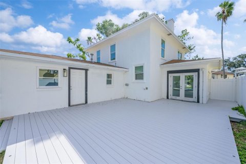 Casa en alquiler en Saint Petersburg, Florida, 3 dormitorios, 183.39 m2 № 1870715 - foto 26