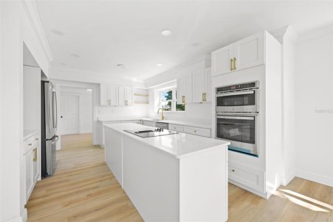 Casa en alquiler en Saint Petersburg, Florida, 3 dormitorios, 183.39 m2 № 1870715 - foto 5