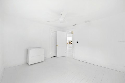 Casa en alquiler en Saint Petersburg, Florida, 3 dormitorios, 183.39 m2 № 1870715 - foto 18