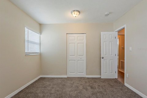 House in Tampa, Florida 3 bedrooms, 114.08 sq.m. № 1906020 - photo 19