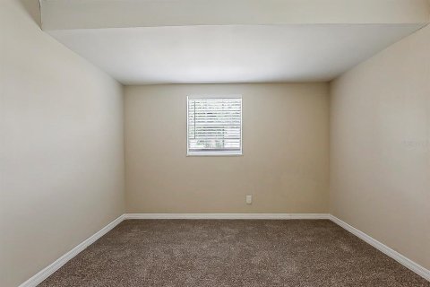 House in Tampa, Florida 3 bedrooms, 114.08 sq.m. № 1906020 - photo 17