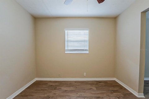 House in Tampa, Florida 3 bedrooms, 114.08 sq.m. № 1906020 - photo 9