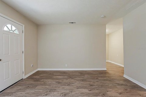House in Tampa, Florida 3 bedrooms, 114.08 sq.m. № 1906020 - photo 8