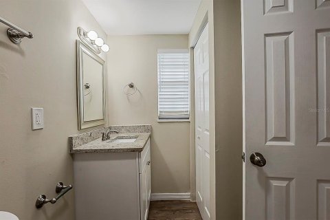 House in Tampa, Florida 3 bedrooms, 114.08 sq.m. № 1906020 - photo 14