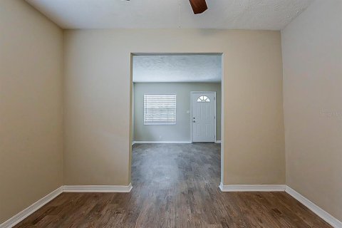 House in Tampa, Florida 3 bedrooms, 114.08 sq.m. № 1906020 - photo 10