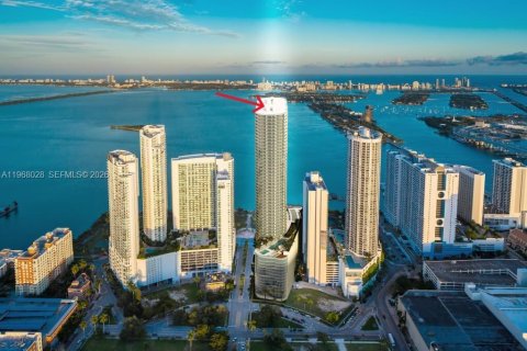 Condo à Miami, Floride, 2 chambres  № 2029294