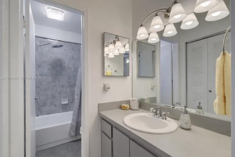 Adosado en venta en Cooper City, Florida, 2 dormitorios, 113.62 m2 № 2008882 - foto 13