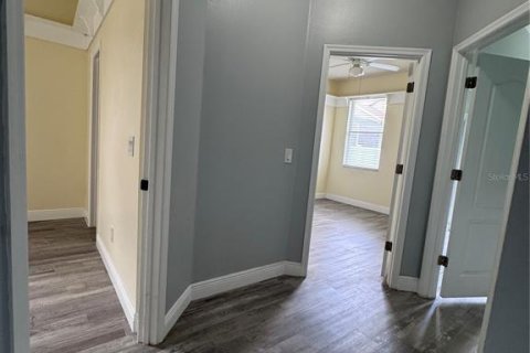 Casa en venta en Orlando, Florida, 4 dormitorios, 231.88 m2 № 1909470 - foto 19