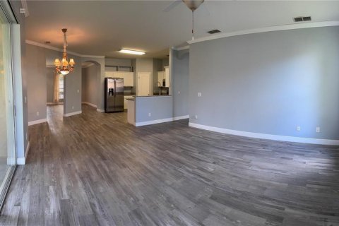 Casa en venta en Orlando, Florida, 4 dormitorios, 231.88 m2 № 1909470 - foto 9