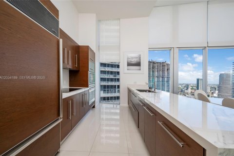 Condo in Miami, Florida, 2 bedrooms  № 2173964 - photo 8