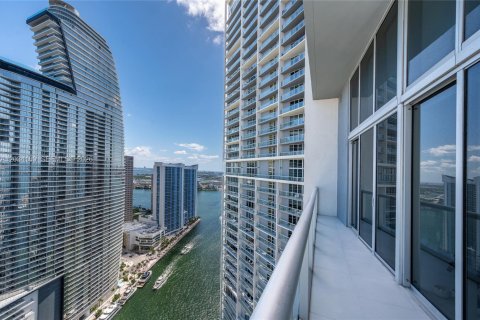 Condo in Miami, Florida, 2 bedrooms  № 2173964 - photo 3