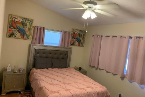 House in Orlando, Florida 3 bedrooms, 114.27 sq.m. № 1518450 - photo 6