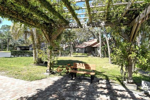 Condo in Sarasota, Florida, 2 bedrooms  № 2141923 - photo 29