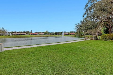 Condo in Sarasota, Florida, 2 bedrooms  № 2141923 - photo 5