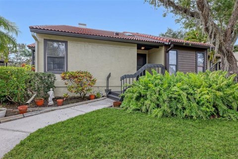 Condo in Sarasota, Florida, 2 bedrooms № 2141923