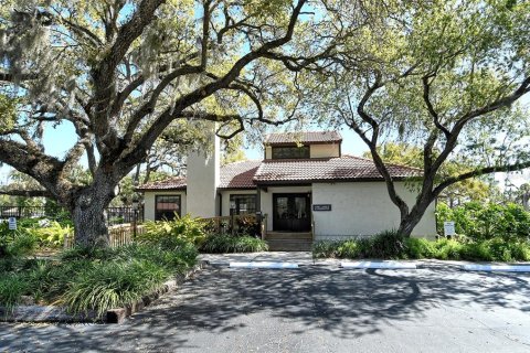 Condo in Sarasota, Florida, 2 bedrooms  № 2141923 - photo 25