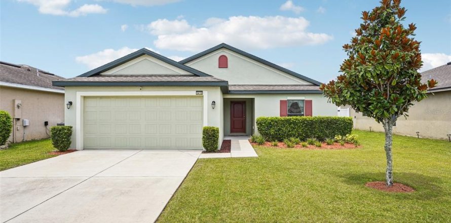 House in DeLand, Florida 3 bedrooms, 143.07 sq.m. № 1824246