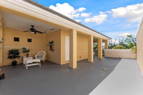 Adosado en venta en Lighthouse Point, Florida, 3 dormitorios, 172.24 m2 № 1946701 - foto 19