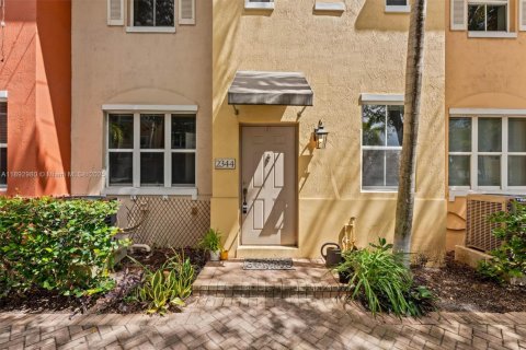 Adosado en venta en Lighthouse Point, Florida, 3 dormitorios, 172.24 m2 № 1946701 - foto 24