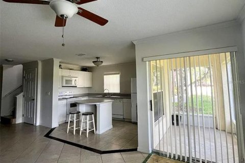 Touwnhouse à louer à Kissimmee, Floride: 4 chambres, 174.01 m2 № 2213614 - photo 6