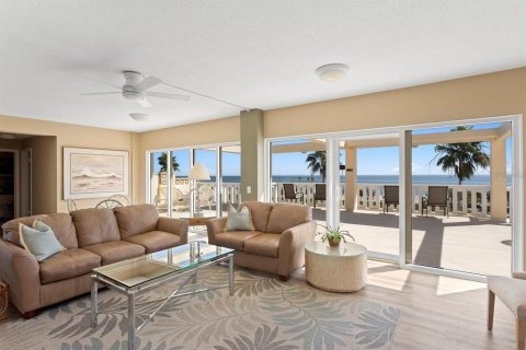 Condo in Saint Petersburg, Florida, 3 bedrooms  № 1919234 - photo 27