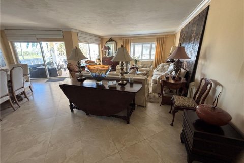 Condo in Saint Petersburg, Florida, 3 bedrooms  № 1919234 - photo 5