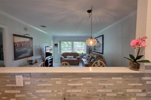 Condo in Lauderdale Lakes, Florida, 1 bedroom  № 2175760 - photo 6
