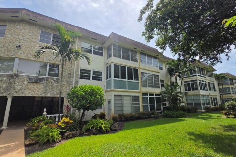 Condo in Lauderdale Lakes, Florida, 1 bedroom  № 2175760 - photo 30