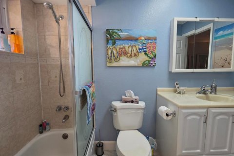 Condo in Lauderdale Lakes, Florida, 1 bedroom  № 2175760 - photo 20