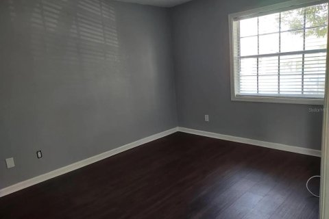 Condominio en alquiler en Saint Petersburg, Florida, 1 dormitorio, 64.47 m2 № 2096054 - foto 3