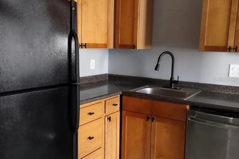 Condominio en alquiler en Saint Petersburg, Florida, 1 dormitorio, 64.47 m2 № 2096054 - foto 5