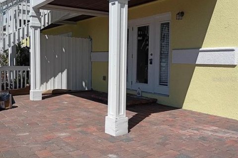 Condominio en alquiler en Saint Petersburg, Florida, 1 dormitorio, 64.47 m2 № 2096054 - foto 8