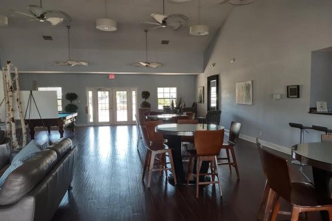 Condominio en alquiler en Saint Petersburg, Florida, 1 dormitorio, 64.47 m2 № 2096054 - foto 18