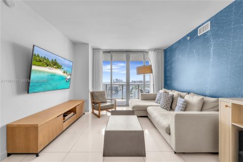 Copropriété à vendre à Hallandale Beach, Floride: 2 chambres, 94.76 m2 № 2270756 - photo 18
