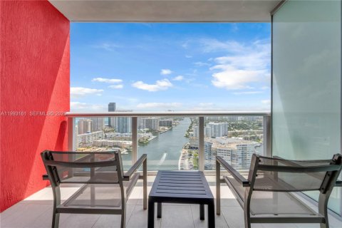Copropriété à vendre à Hallandale Beach, Floride: 2 chambres, 94.76 m2 № 2270756 - photo 19