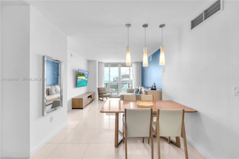 Copropriété à vendre à Hallandale Beach, Floride: 2 chambres, 94.76 m2 № 2270756 - photo 4