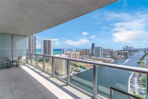 Copropriété à vendre à Hallandale Beach, Floride: 2 chambres, 94.76 m2 № 2270756 - photo 20