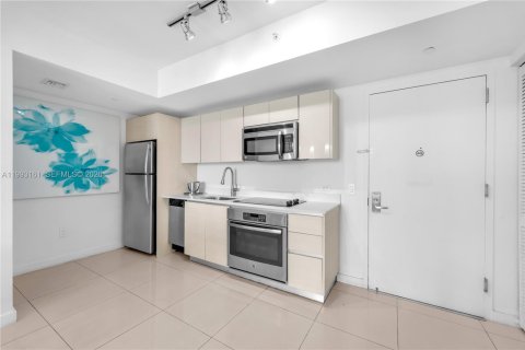 Copropriété à vendre à Hallandale Beach, Floride: 2 chambres, 94.76 m2 № 2270756 - photo 6