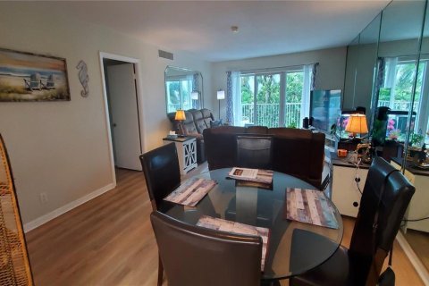 Condominio en alquiler en Saint Pete Beach, Florida, 2 dormitorios, 105.07 m2 № 1903122 - foto 12