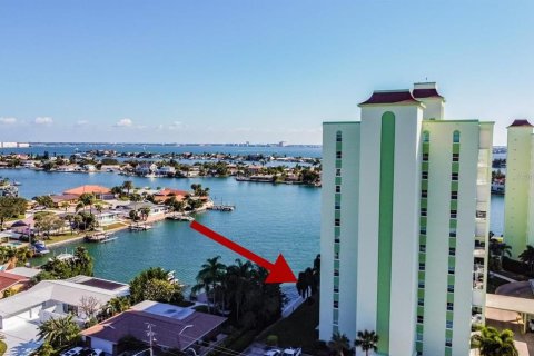 Condominio en alquiler en Saint Pete Beach, Florida, 2 dormitorios, 105.07 m2 № 1903122 - foto 3