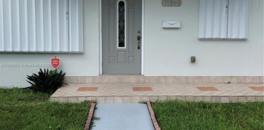 Villa ou maison à Miami, Floride 4 chambres, 126.63 m2 № 1964593